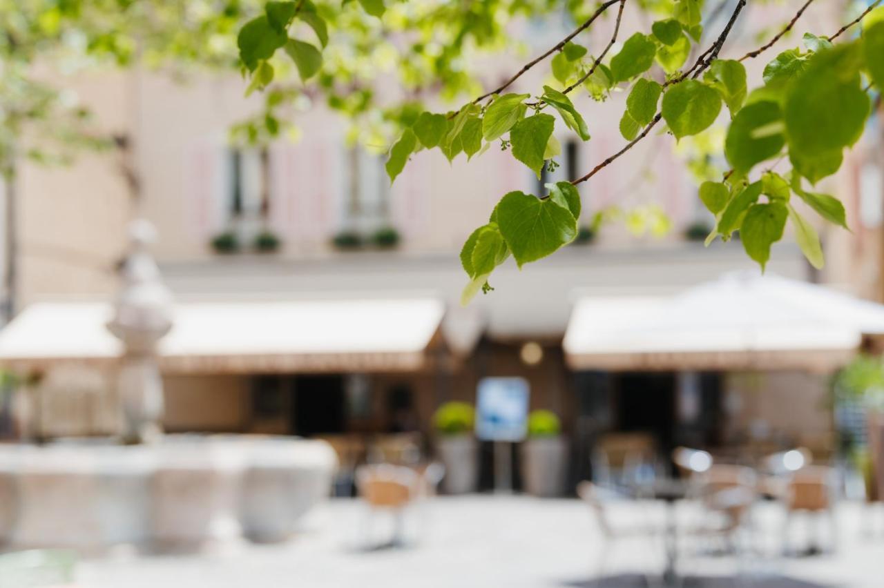 Logis - Hotel De La Mairie アンブラン エクステリア 写真