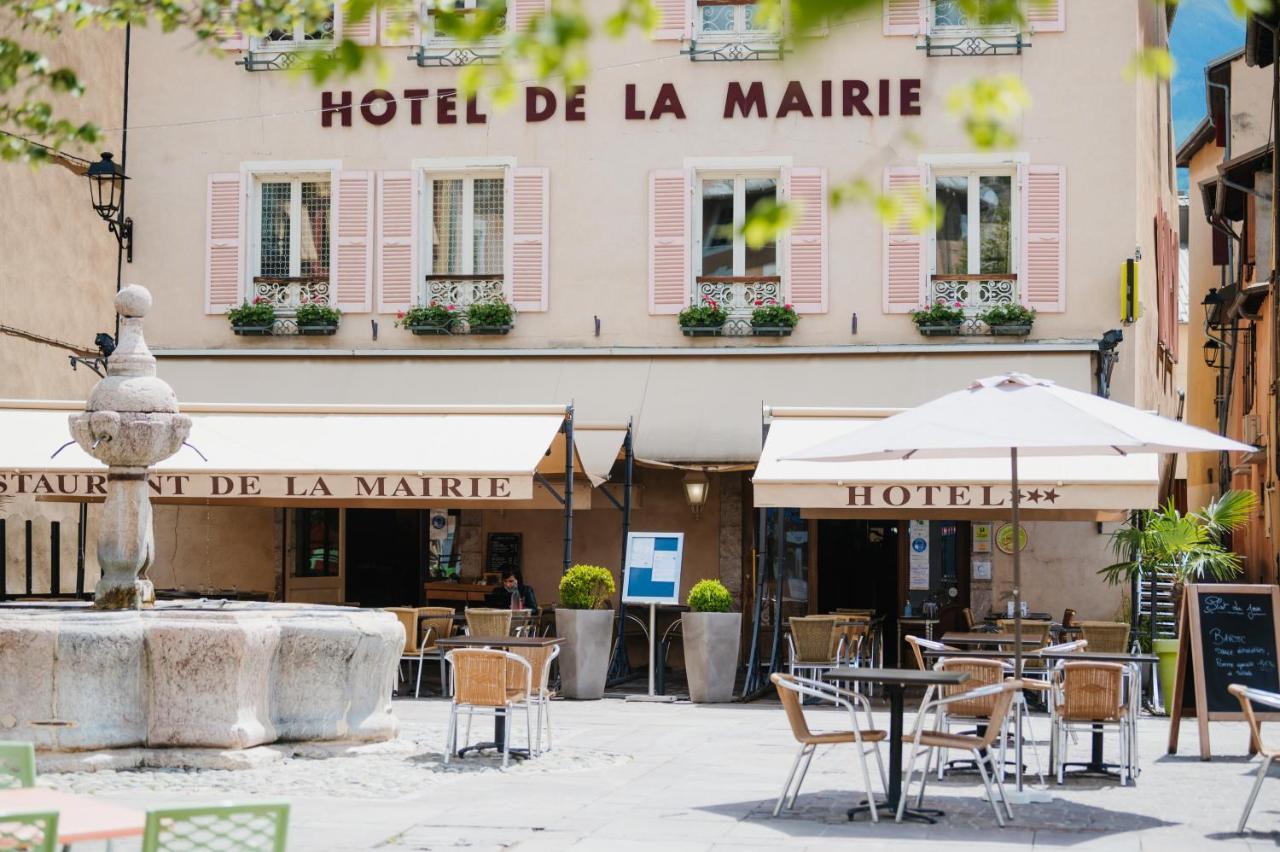 Logis - Hotel De La Mairie アンブラン エクステリア 写真
